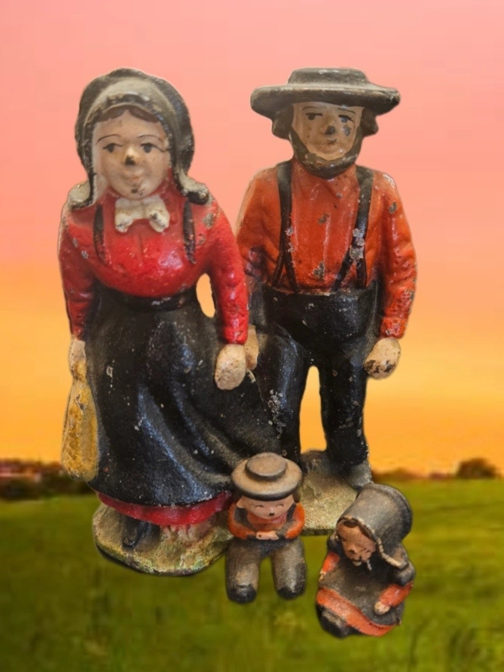 Vtg Cast Iron Amish Family Figurine Set 4pc Standing Parents Seated Shelf Sitter